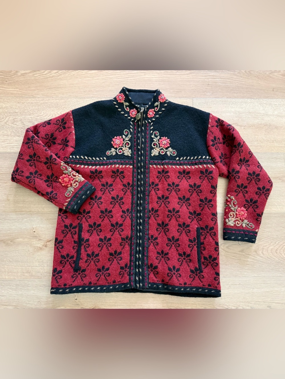 Icelandic Design Wool Embroidered Floral Nordic Sweater Jacket L